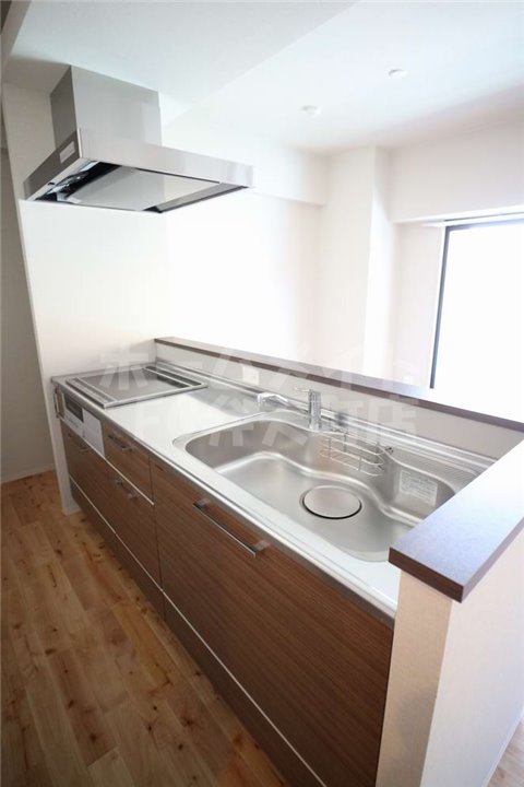 キッチン　3口IHコンロキッチンです