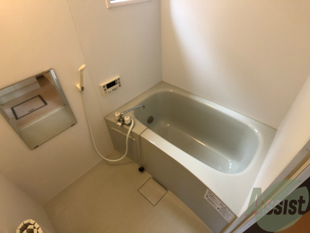 バス・シャワールーム　追い焚き機能もついたお風呂は経済的になりそうです