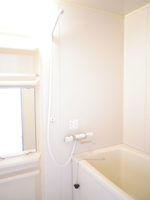 バス・シャワールーム　お問合せはシティホーム海田センター　082-821-2227