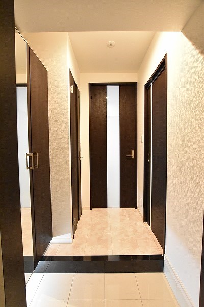 玄関　★来客者からのプライバシーを守る玄関ホール★