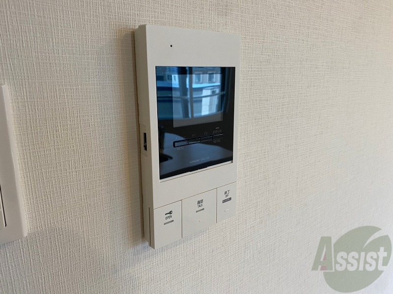 セキュリティ　インターホンは通話ができるので急な訪問があっても安心です。