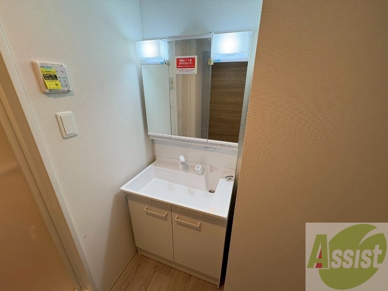 洗面設備　シャンプードレッサーで身支度もラクラクです！