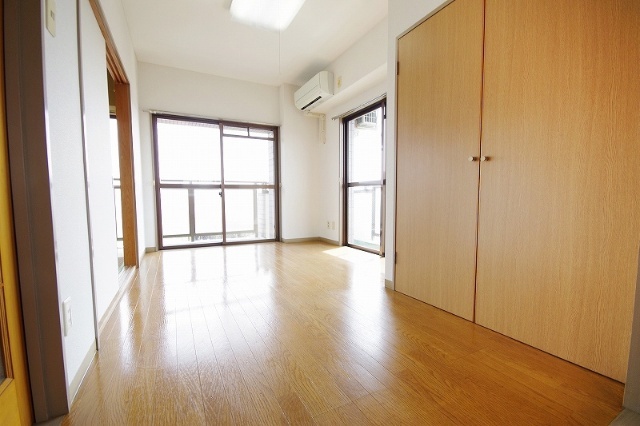 居室・リビング　類似室内