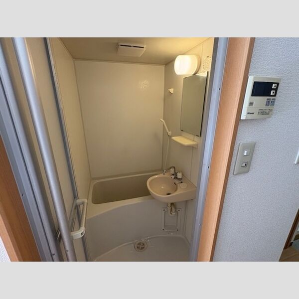 バス・シャワールーム　浴室