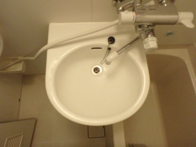 洗面設備　スペースが確保できる洗面所です