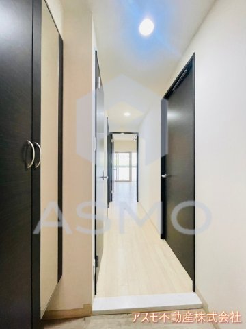 玄関　※同物件　別間取り　参考写真