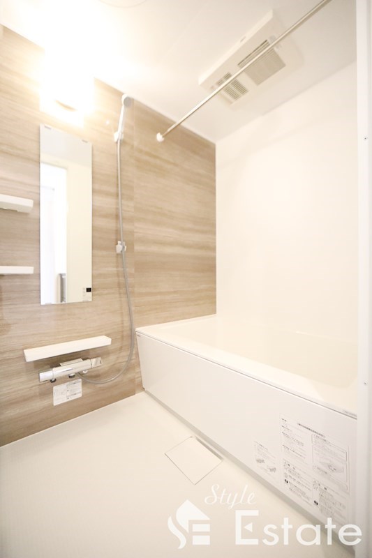 バス・シャワールーム　バスルーム