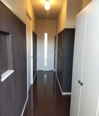 玄関　※写真は別号室のものですので現状優先とさせていただきます