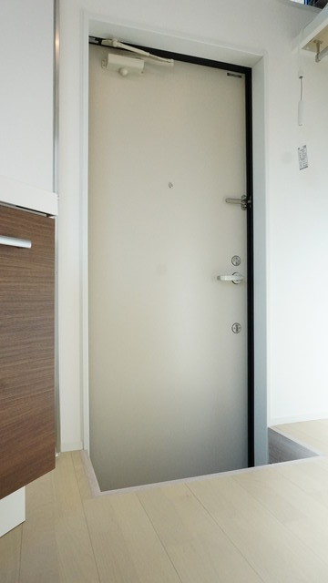 玄関　すっきりシンプルな玄関スペースです！