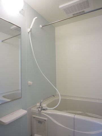 バス・シャワールーム　お風呂で日々の疲れを落としましょう