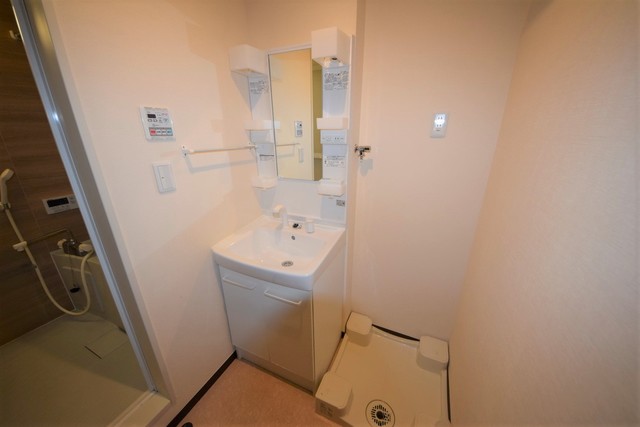 洗面設備　～ハミガキ、ハミガキ～別号室参考写真～