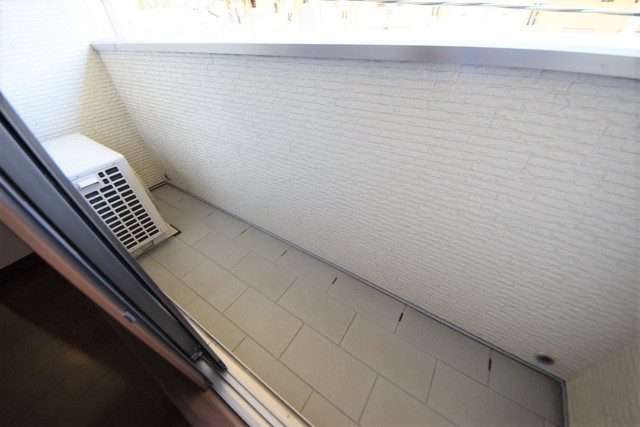 バルコニー　～今日は朝からお洗濯～別号室参考写真～