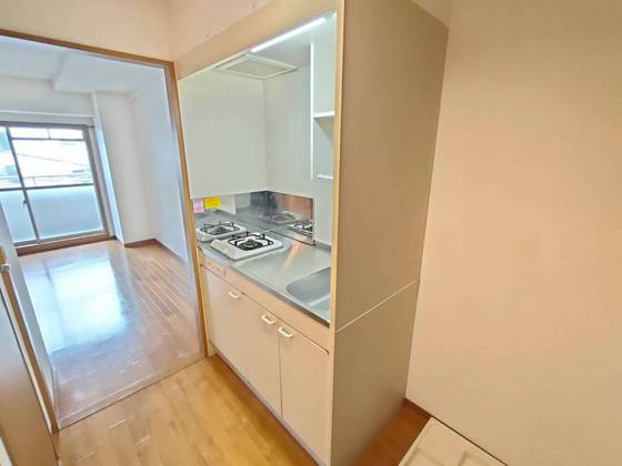 キッチン　＊別号室の写真です