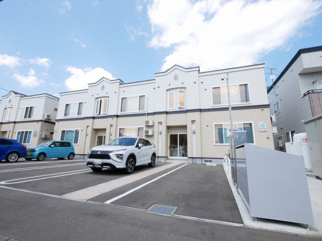 建物外観　☆物件名【ルミエール　１・１ＩＩＩ】とお伝え下さい！