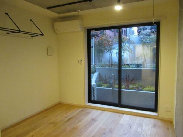 居室・リビング　フローリングです