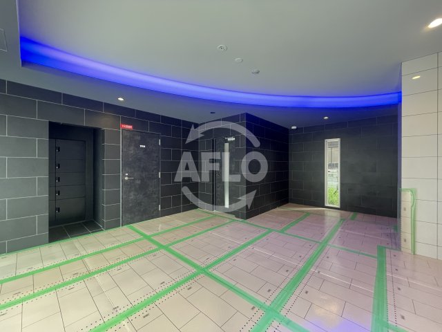 ロビー　セレニテ江坂エクラ　ロビー