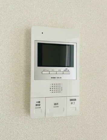 セキュリティ　モニター付きインターホンで防犯面も安心です！