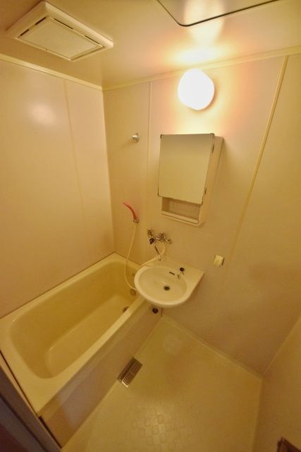 バス・シャワールーム　★お問い合わせはタウンハウジング橋本店まで★