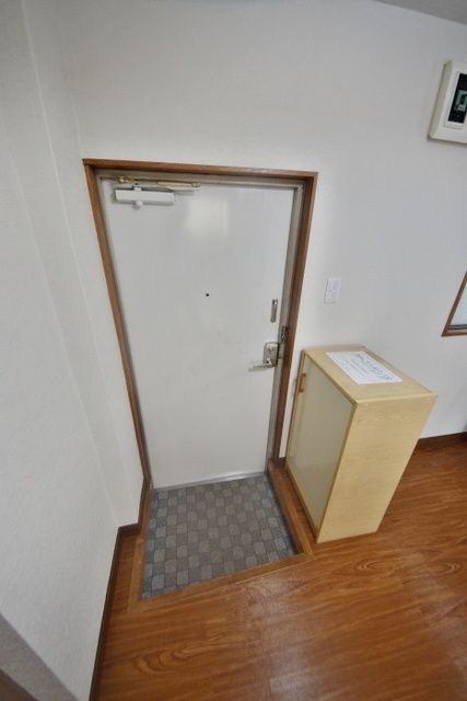 玄関　★お問い合わせはタウンハウジング橋本店まで★