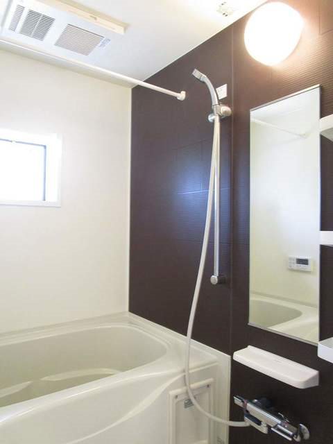 バス・シャワールーム　追炊き、浴室乾燥機完備