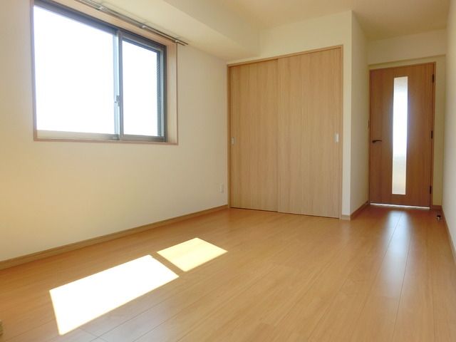その他部屋・スペース　★明るいオールフローリング★