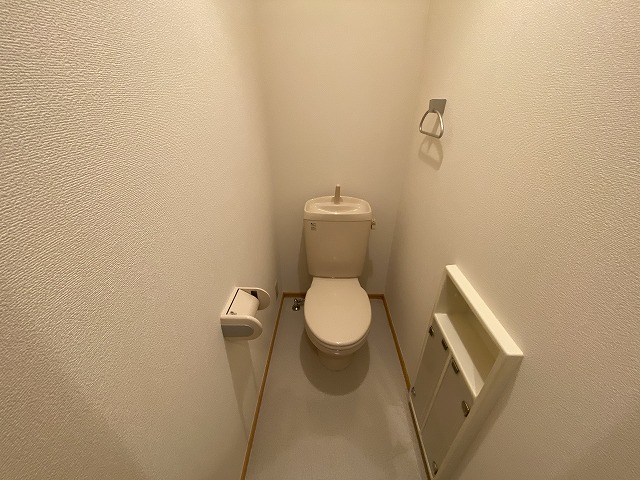 トイレ　※別部屋参考写真