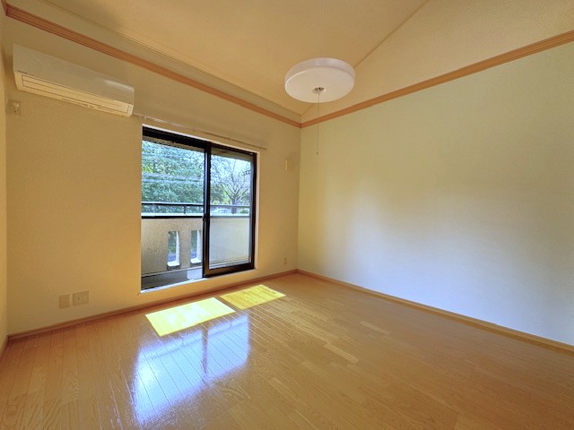 居室・リビング　※別部屋参考写真