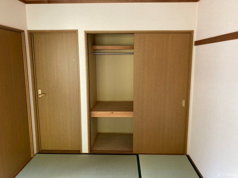 収納　押し入れがあります。