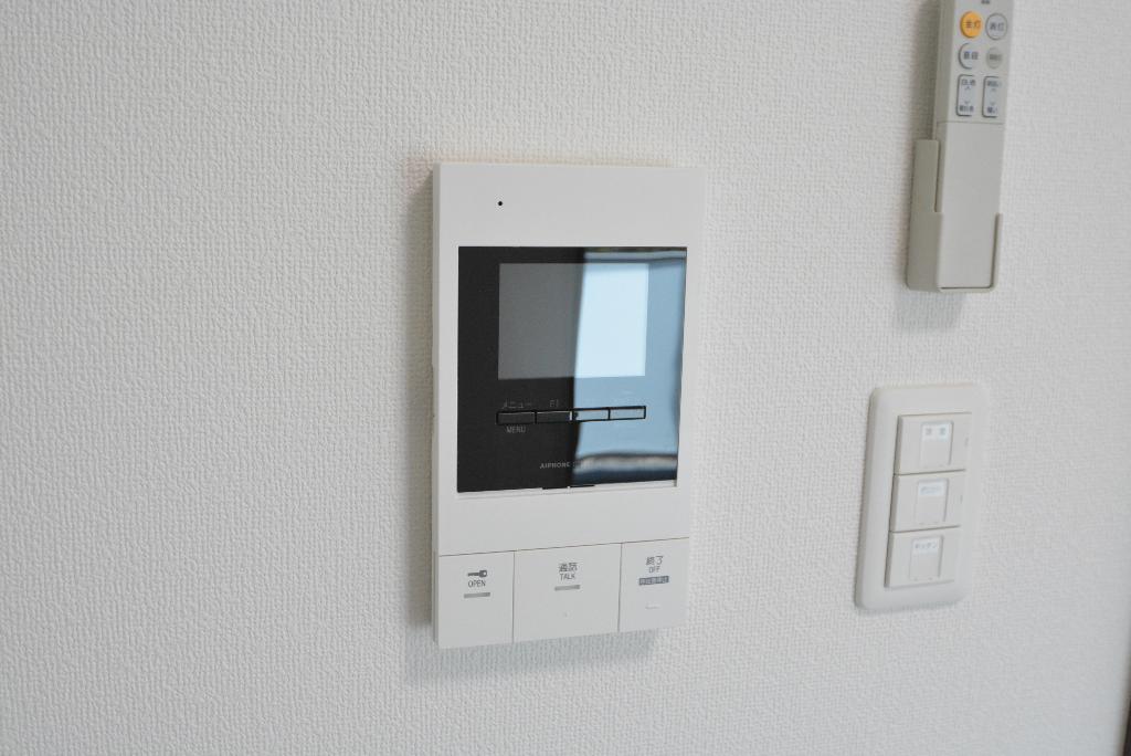 セキュリティ　カメラ付インターホン