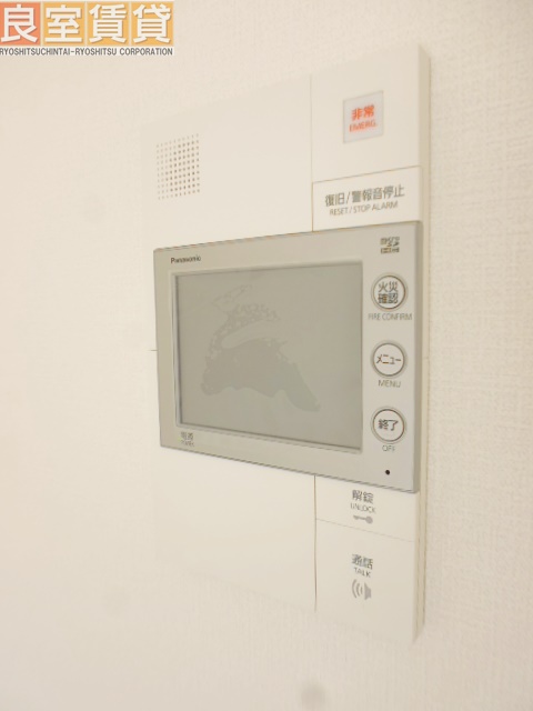 セキュリティ　モニター付きインターホン