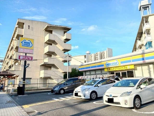 コンビニ　ミニストップ尼崎口田中店（コンビニ）まで450m