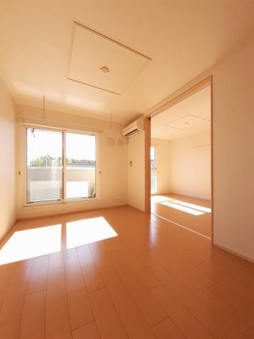 居室・リビング　ゆったりとした居間です