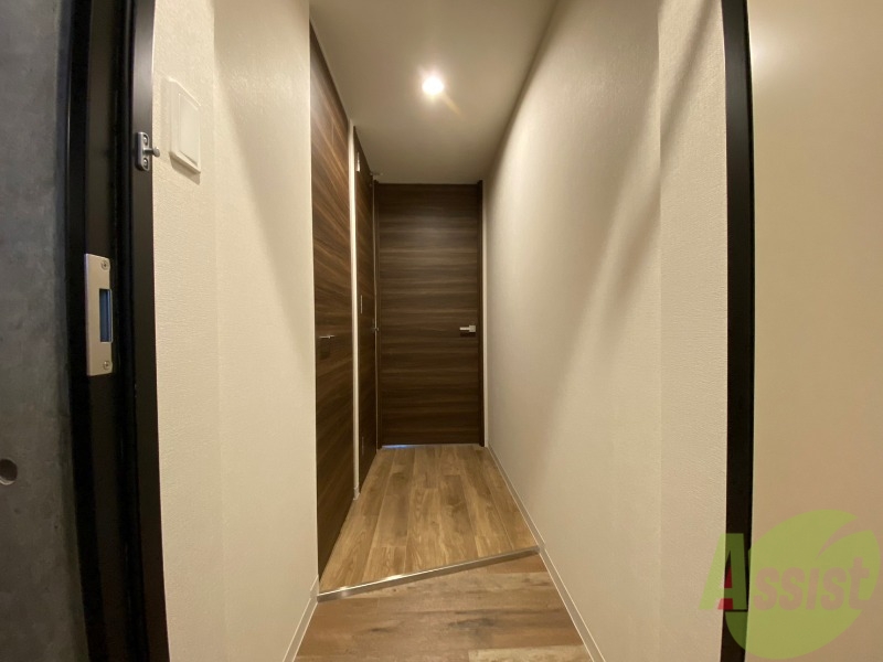 玄関　玄関の様子です。明るい印象ですね。気分もあがりそう。