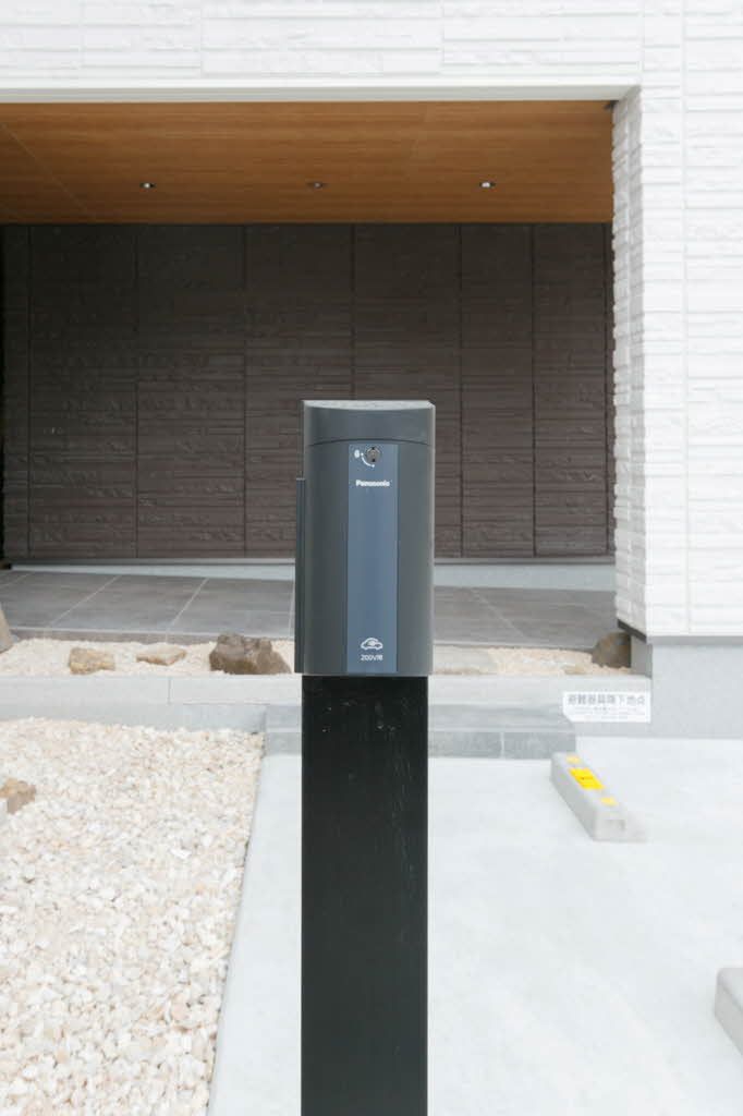 建物外観　電気自動車充電も可