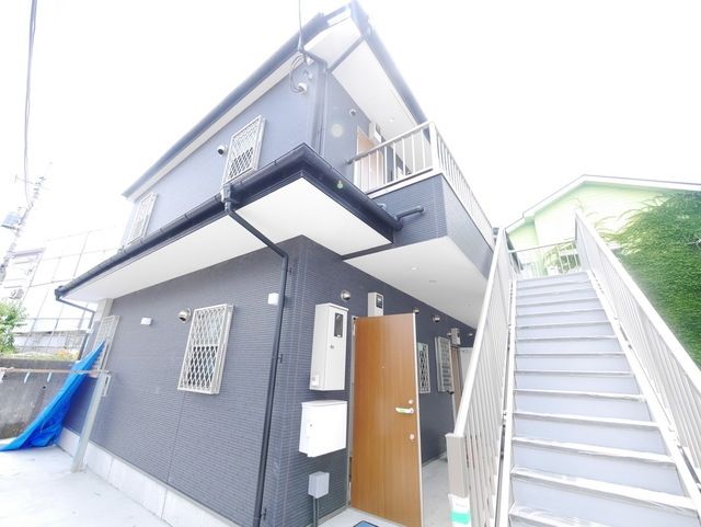 建物外観　完成予想写真★同施工同敷地内アパート写真★