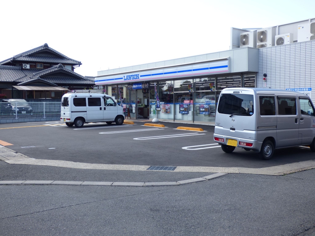 コンビニ　ローソン 下鳥羽柳長店（コンビニ）まで362m