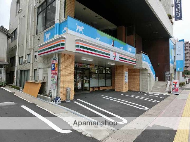 コンビニ　セブンイレブン鹿児島鴨池１丁目店（コンビニ）まで214m