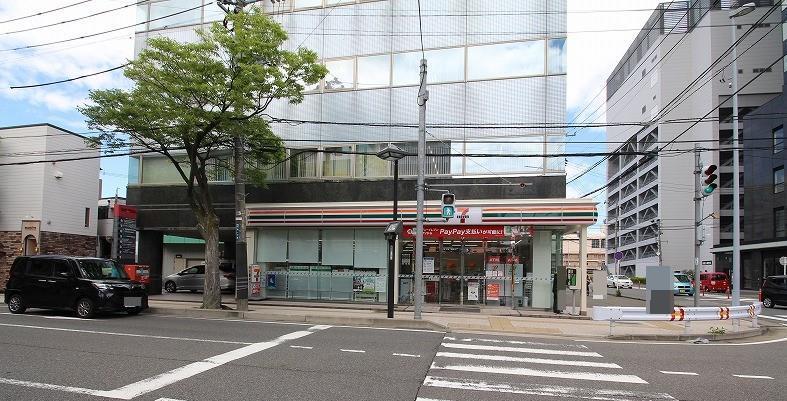 コンビニ　セブンイレブン新潟天神店（コンビニ）まで257m