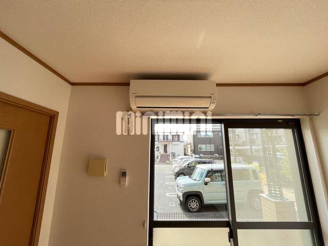 その他設備　エアコン１基