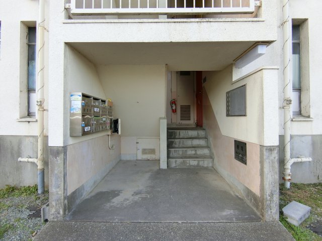 エントランス　毎日通るエントランスはこのようになっています