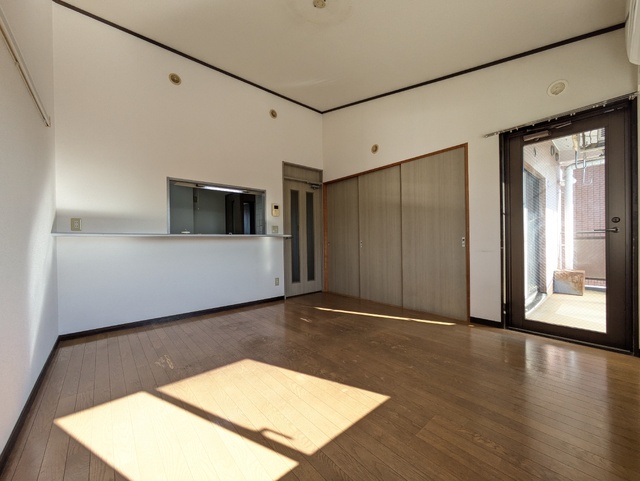 居室・リビング　※クリーニング前の写真です※