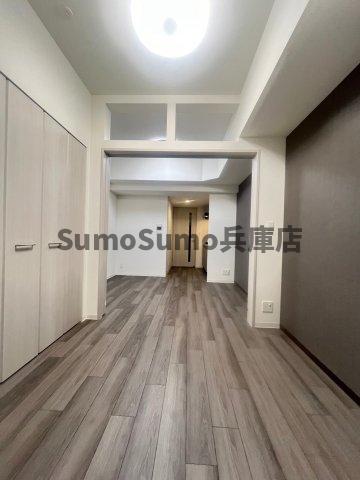 居室・リビング　明るい色調の室内です