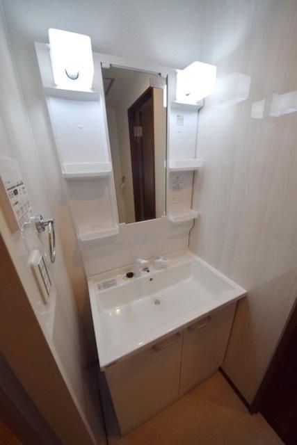 洗面設備　★独立洗面台の様子★