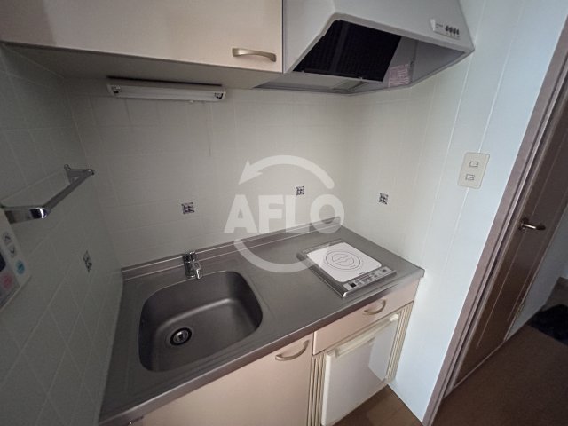 キッチン　中央メルヴェール江坂　キッチン