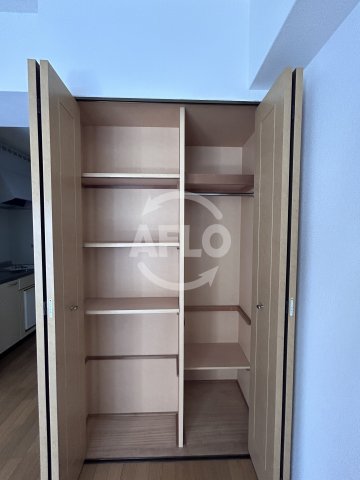 収納　中央メルヴェール江坂　クローゼット