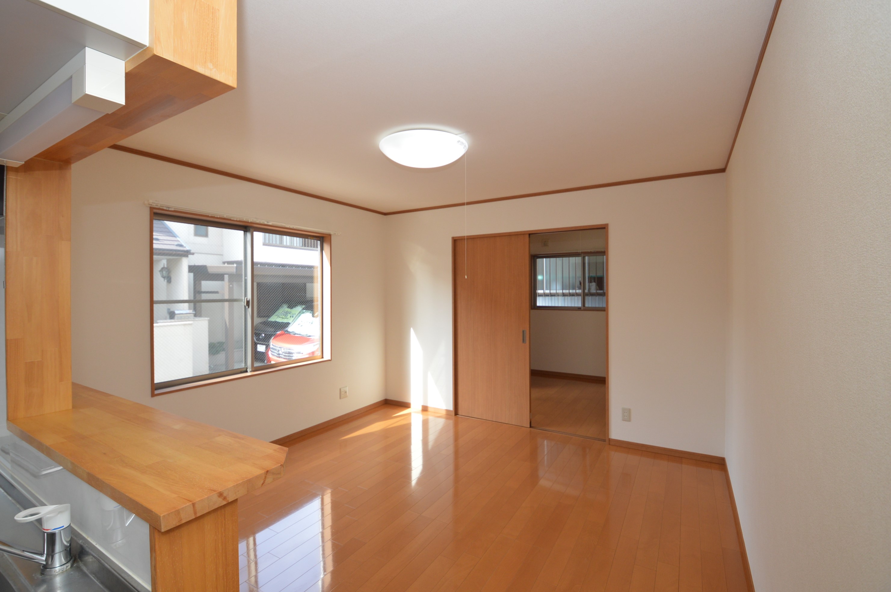 居室・リビング　（参考）他室の写真を使用しています。現況優先となります。