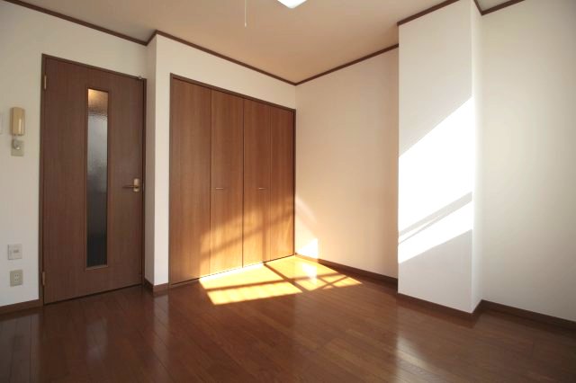 居室・リビング　別号室の写真です。