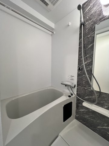 バス・シャワールーム　ゆったり過ごせるお風呂です