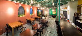 飲食店　CHUM APARTMENT(チャム アパートメント)（飲食店）まで567m