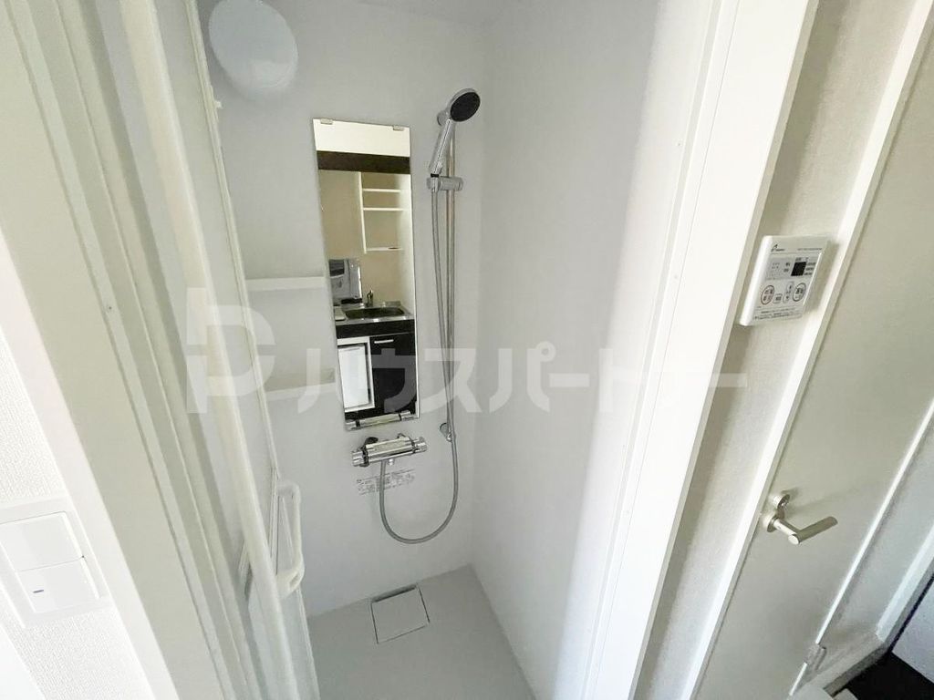 バス・シャワールーム　シャワールーム